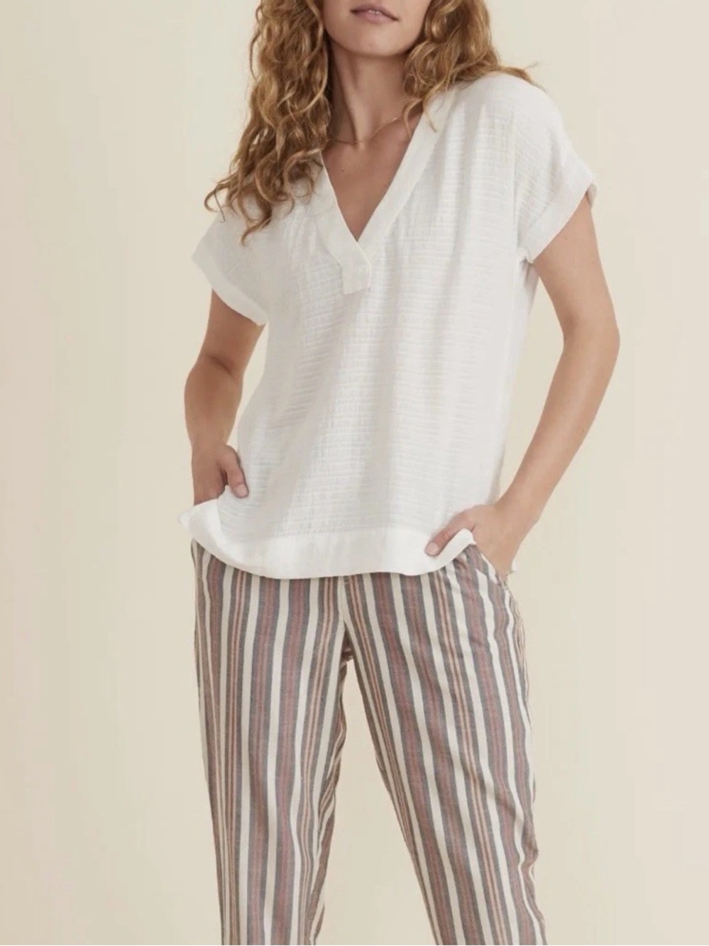 Marine Layer V-Neck Short Sleeve Gauze Women's Top in white Size M